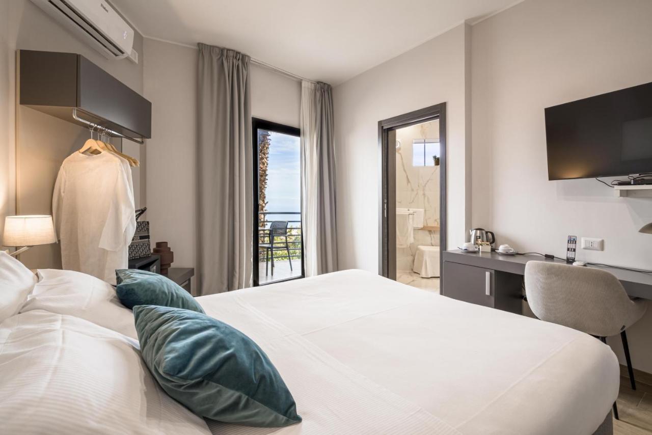 Taormina Palace Hotel Bagian luar foto