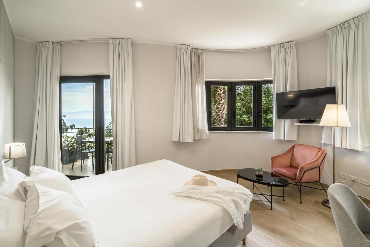 Taormina Palace Hotel Bagian luar foto